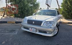 تۆیۆتا کراون